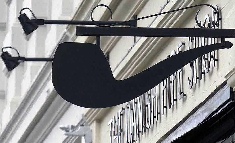 The Danish Pipe Shop 在 Vester Voldgade 店外的烟斗招牌